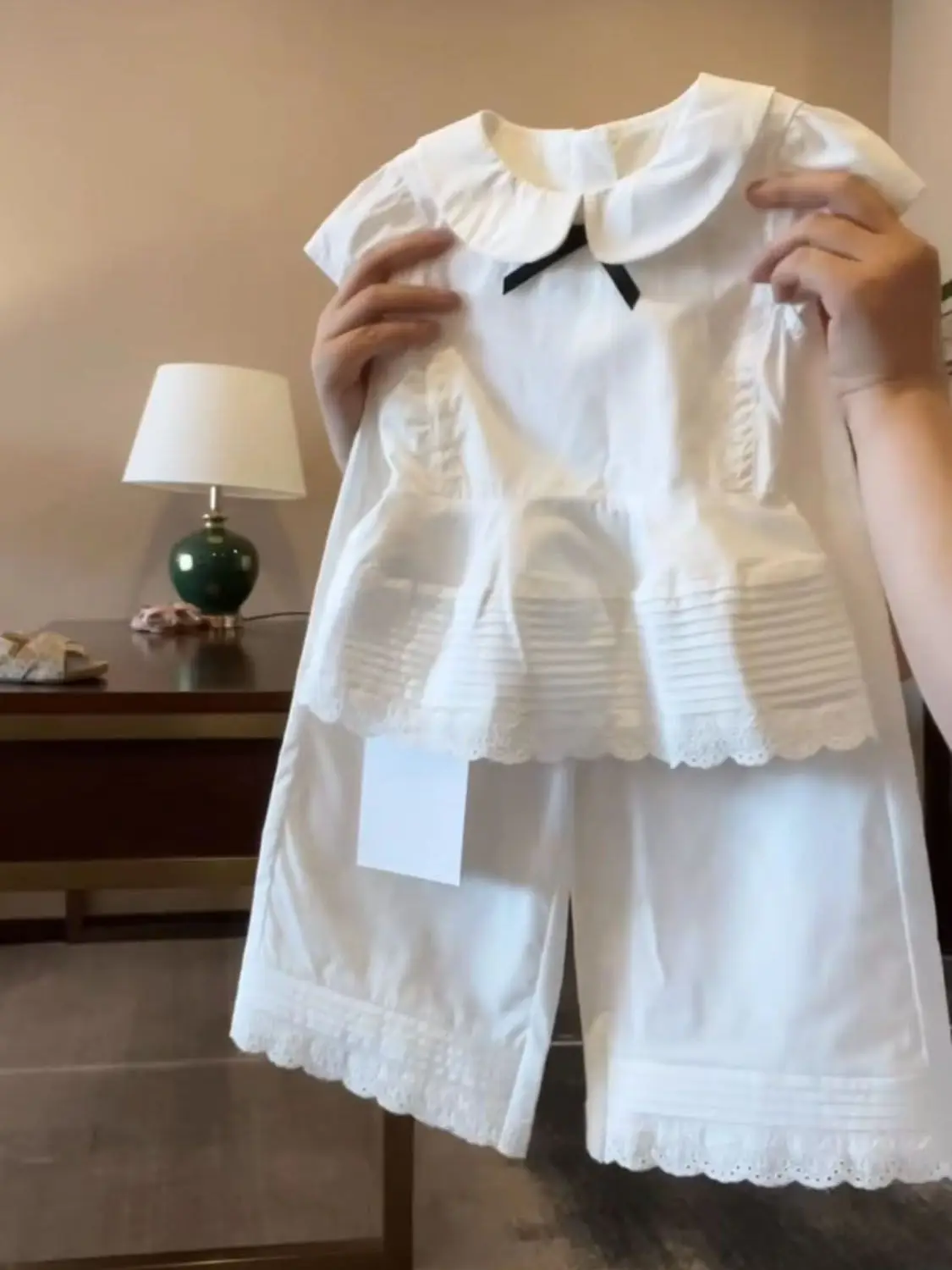 

Girls Summer Outfit White Lace Collar Short Sleeve Top + Wide Leg Pants Two-Piece Set Children's Clothing