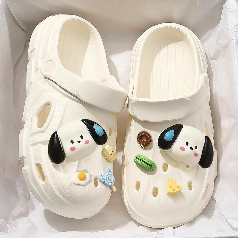 Śliczne Disney Kawaii Puchatek Croc buty damskie letnie ubrania na zewnątrz kryty dom antypoślizgowe grube podeszwy sandały i kapcie dla par prezent