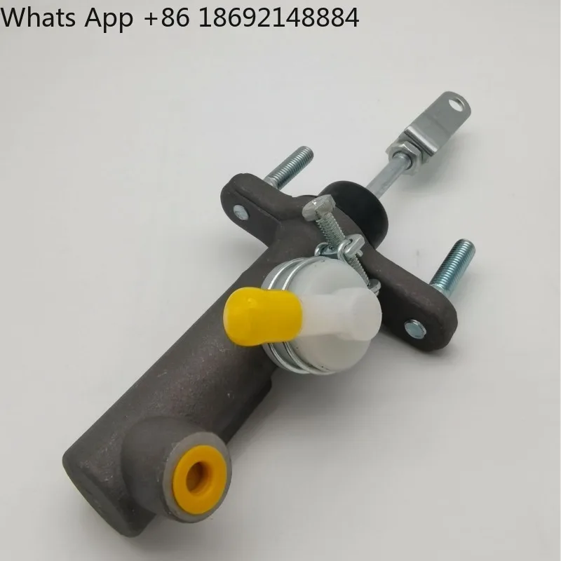 Automobile clutch master pump, manual transmission clutch master cylinder, suitable for a variety of models