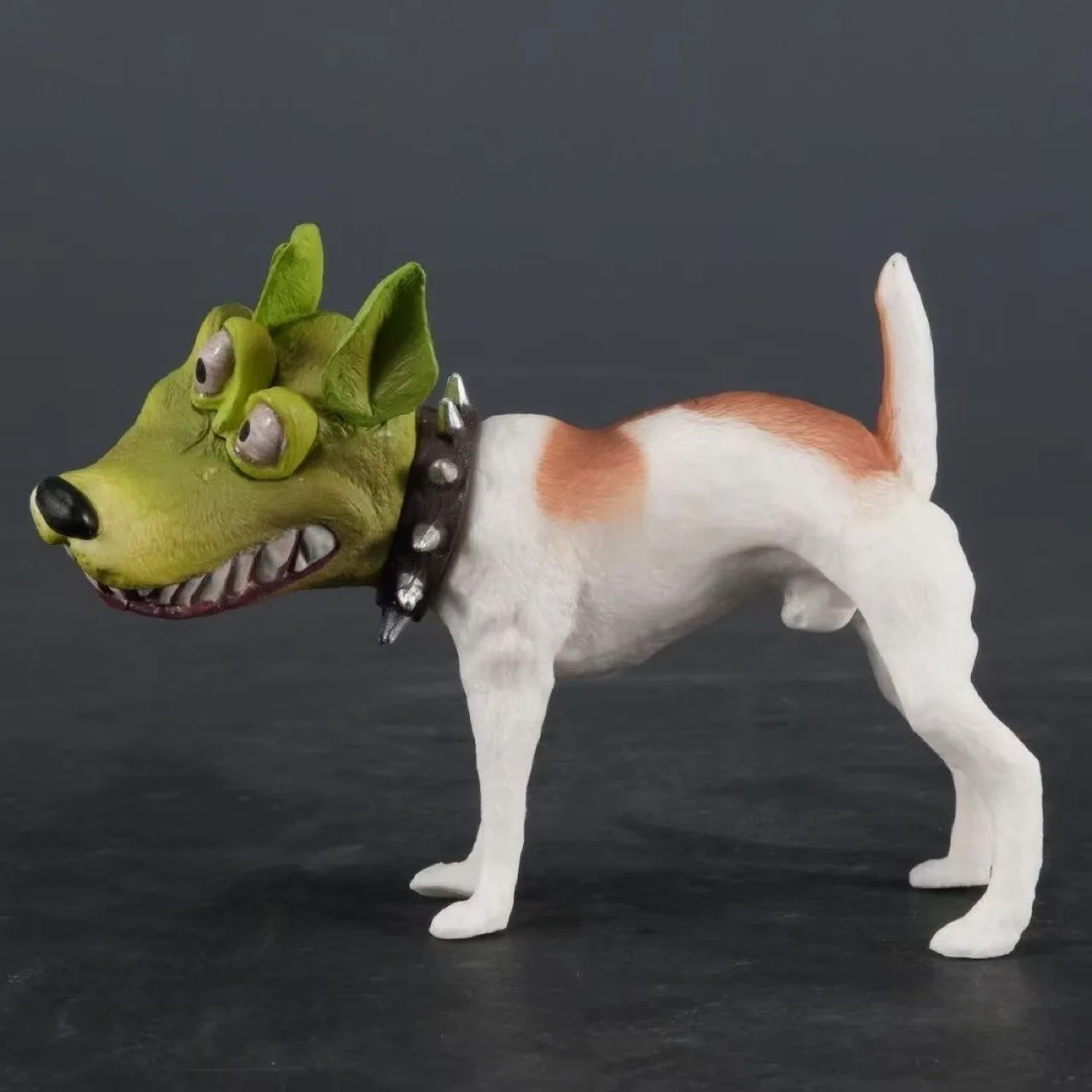 Heiß. Die neueste beliebte Artikel ist ein peripheres Figurenmodell in limitierter Auflage für den schrulligen kleinen Hund, eine trendige Desktop-Ornament