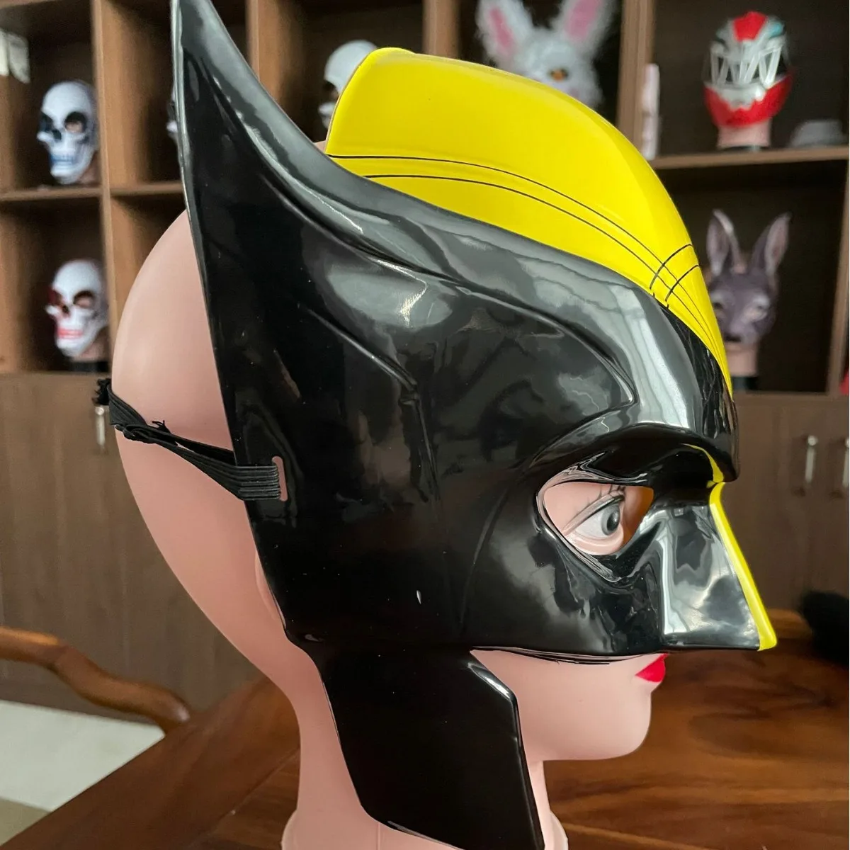 Masque d'Halloween Deadpool Avengers, ensemble de tête de Wolverine, casque en PVC jaune, accessoire de bricolage, cadeau d'anniversaire pour homme, 2024