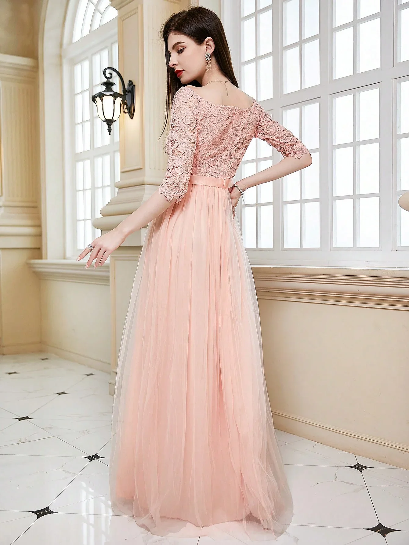 クラシックファッションピンクレースチュールブライドメイドドレスエレガントなウェディングパーティーゲストローブブライダルシスターグループウエディングドレスボールガウン