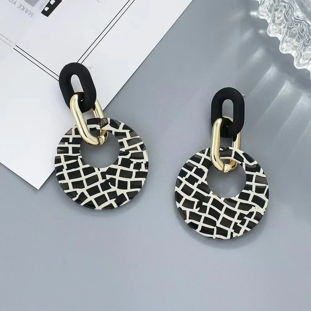 New Arrival Sweet and Fresh Geometric Leopard Print Round Dangle Earrings for Women Korean Trendy Exaggerated Earrings Jewelry