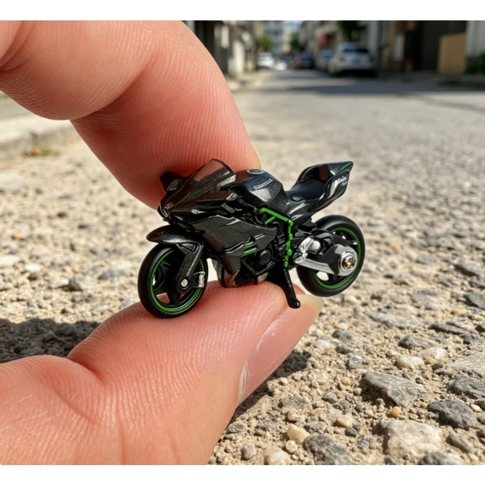 

1/64 Scale Kawasaki H2R Mini Metal Motorcycle Model Box Packed Kids Toy Wholesale Bulk Supply
