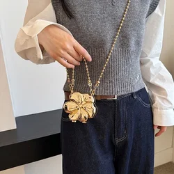 2024 New Metal Flower Banquet Bags for Women High Quality Chain Shoulder Bag Cute Mini Decorative Bag Designer Lipstick Bag