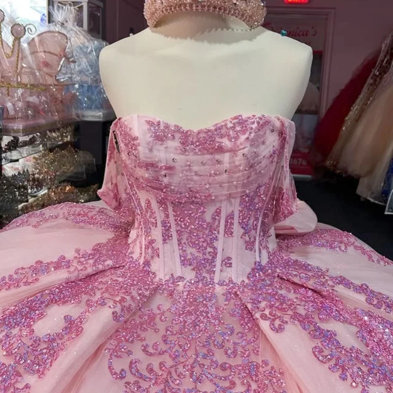 

Shiny light pink Quinceanera Dress Lace glitter decal crystal layering Bow vestidos de 15 Quinceanera ﻿Customized
