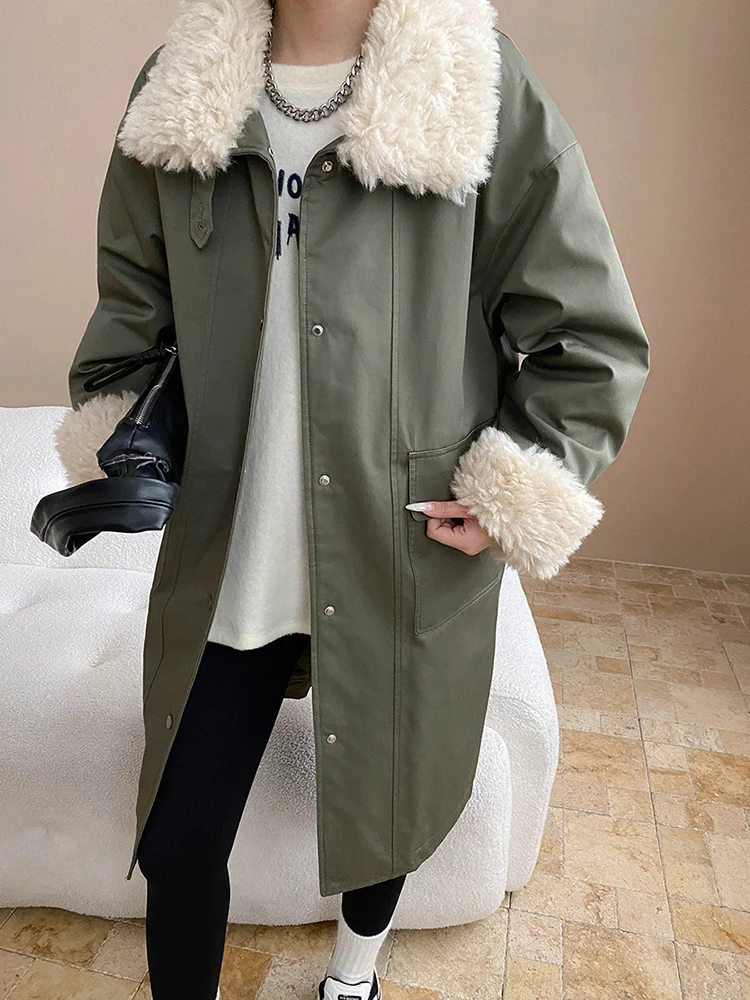 FANAN Mantel Parka Tebal Hangat Wanita Desain Kombinasi Wol Domba dan Katun Pakaian Luar Kantor Wanita Mantel Panjang Temperamen Musim Dingin 2025 Terbaru