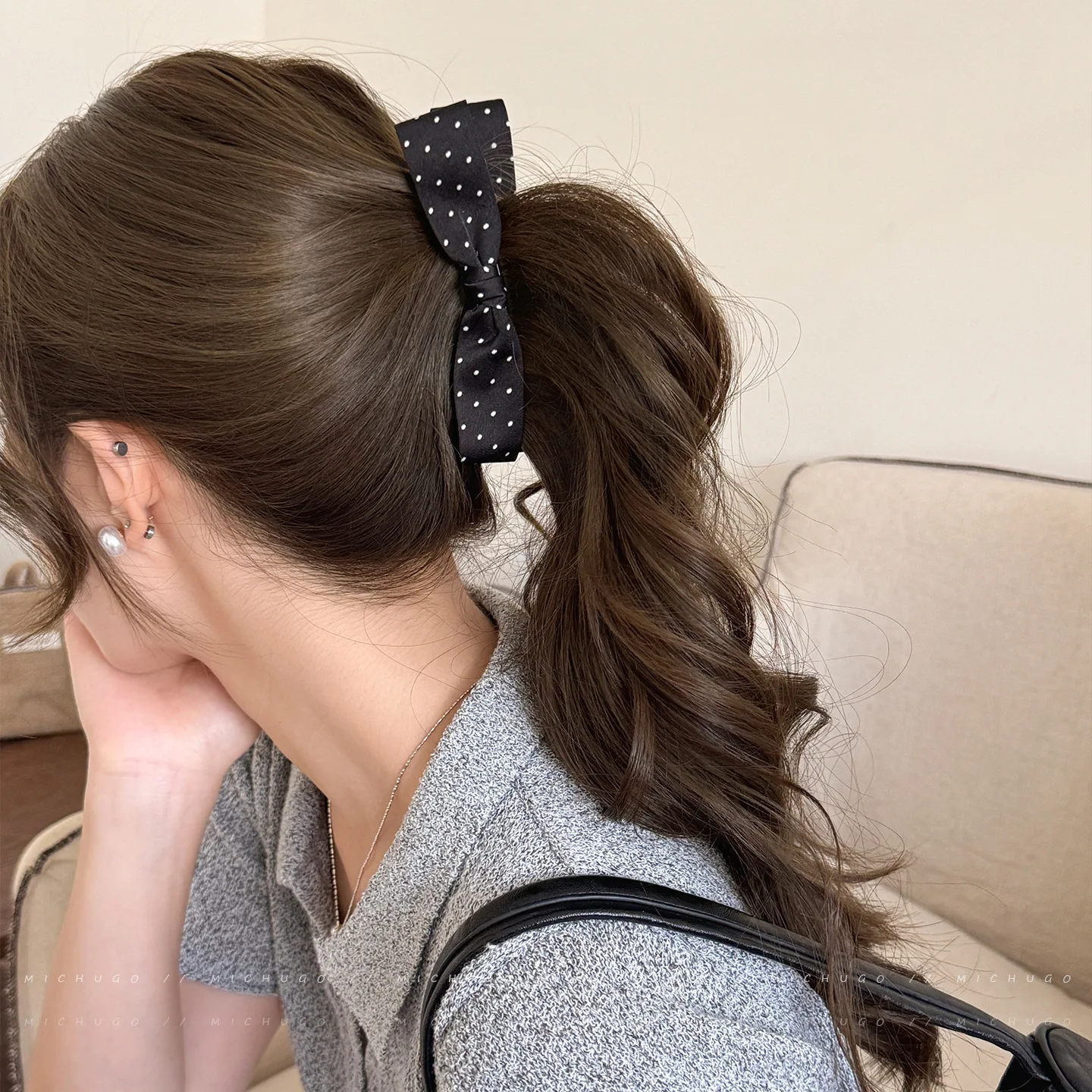 1/2 Stück ZYFHTT Schwarz-weiße gepunktete Haarspange mit Schleife für Damen, elegante Haarspange für den täglichen Gebrauch, Bananenspange, modische Haarspange für Mädchen, Pferdeschwanzspange – Detail 8