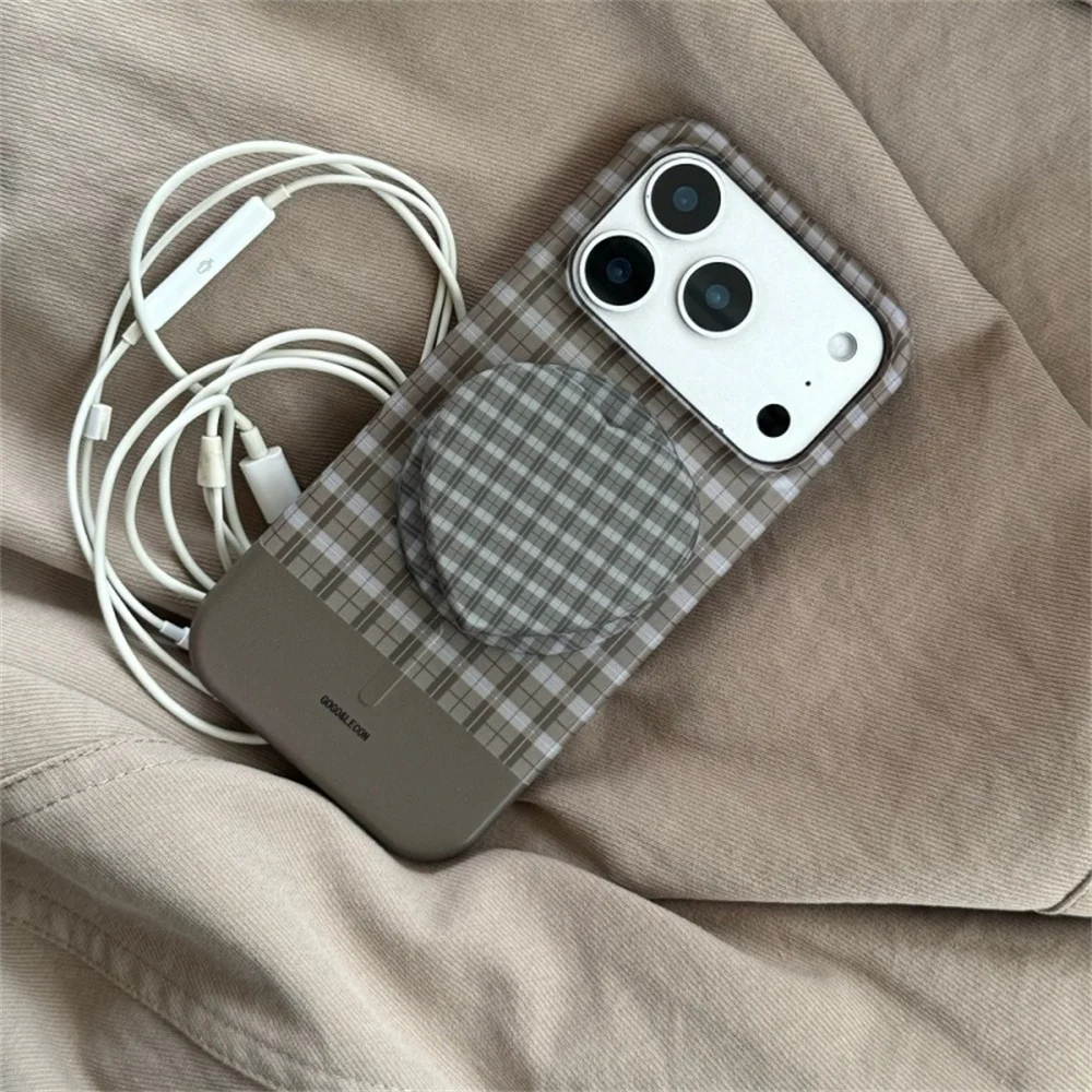 

Simple Dark Green Plaid Pattern Magnetic Phone Case For iPhone 17 Pro 16 15 14 Pro Max Back Cover with Love Stand Cute Hard Case