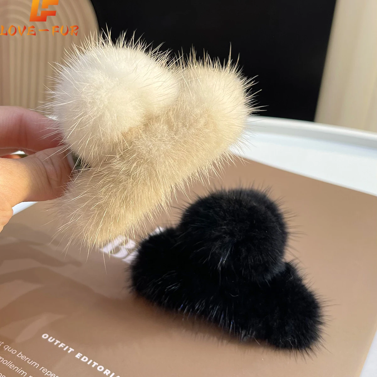 2024 Winter Real Fur Mink Hair Claw Clip Plush Cute Hairclip Large Size Shark Hair Crab Clip Hairpins Fashion Hair Accessories