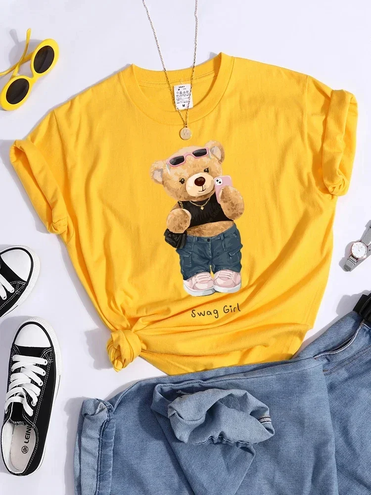 Vintage Hipster Tshirts Essential Soft Women Tee Shirts Street Teddy Bear Selfie Swag Girl T-Shirt Vintage Round Neck T-Shirt