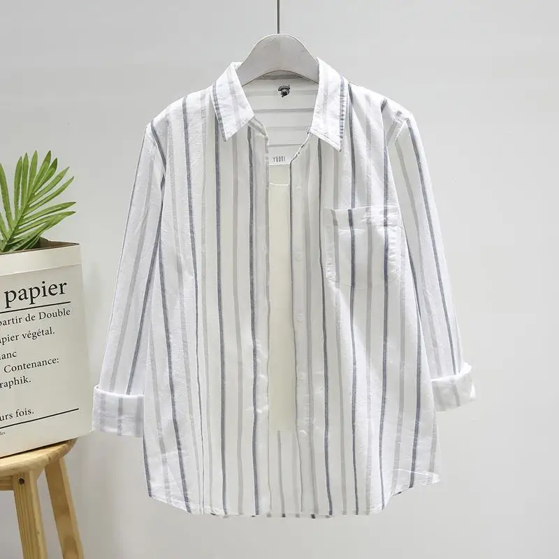 

Новинка весны 2025 года, корейское издание, универсальная рубашка с длинными рукавами в вертикальную полоску для женщин, свободный повседневный хлопковый топ с карманами