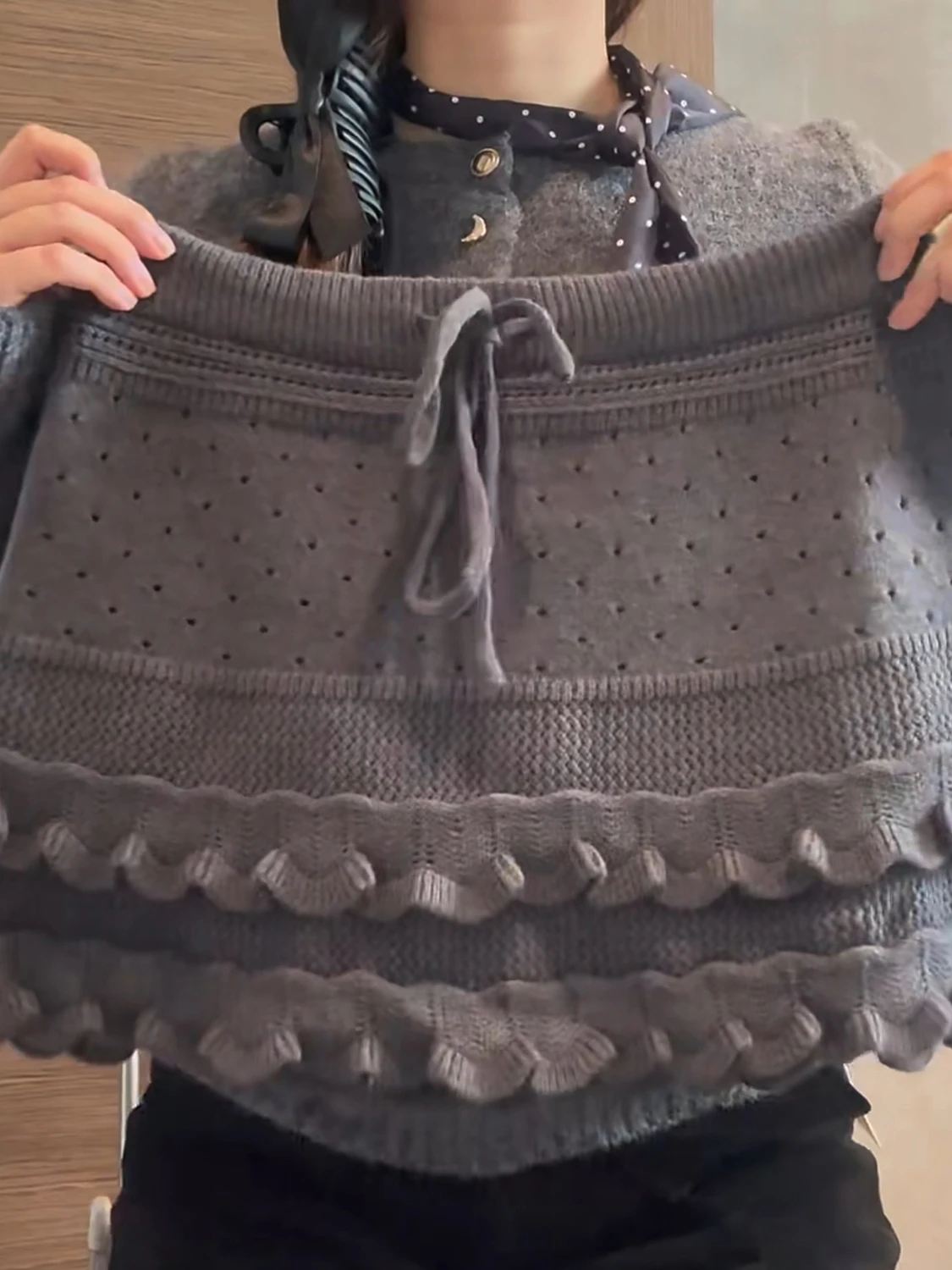 Gray Knitted Half Skirt with Wood Grain  for Women Autumn 2026 New Style Miu Series Short A-Line Skirt City Commute Casua...