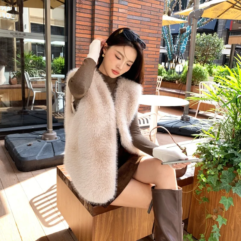 Wear A Versatile Autumn and Winter Vest Fluffy Jacket Sleeveless Cardigan Environmentally Friendly Fur Exquisite Simple Casual