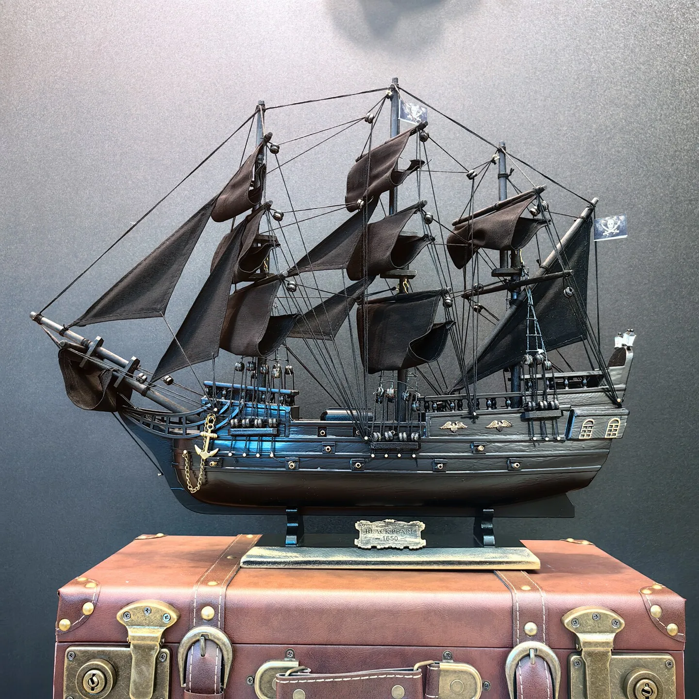 Black Pearl wooden black sailboat model ornament wooden boat ornament craft gift
