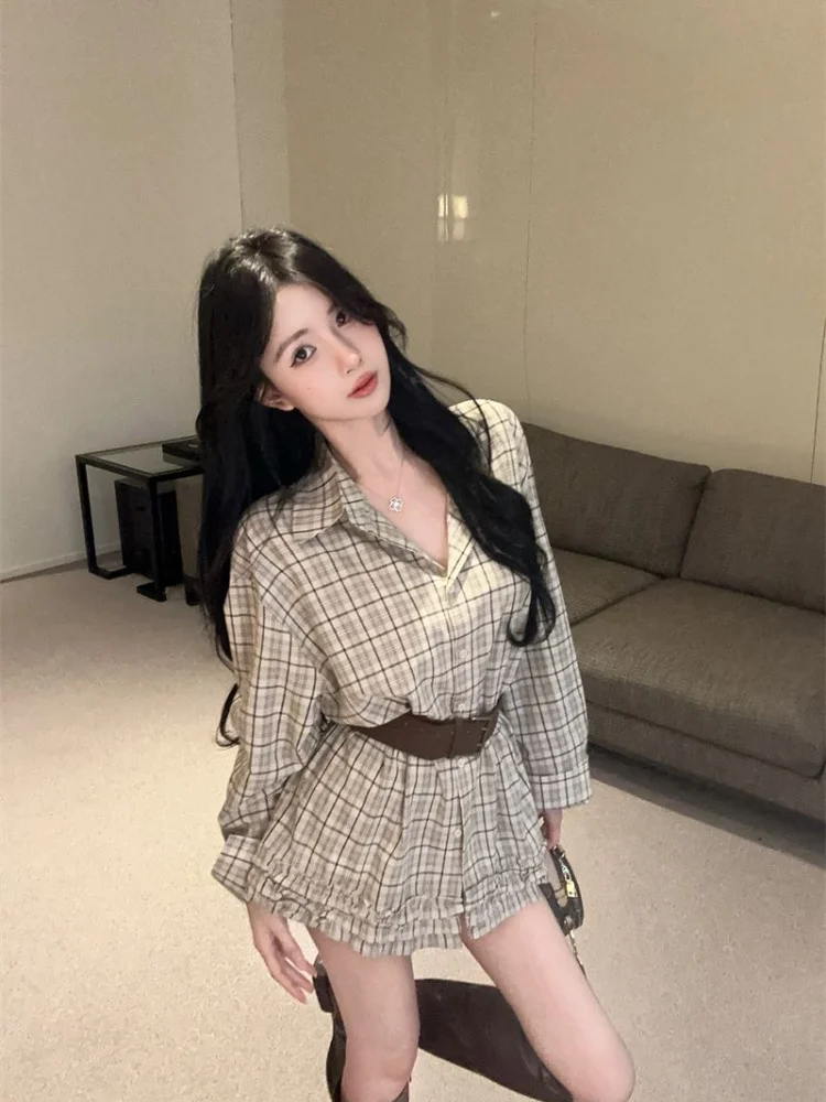 خمر منقوشة الفطريات قمصان طويلة الأكمام النساء 2025 الخريف التلبيب فضفاض تنوعا القمم الكورية بلوزة أنيقة قمصان