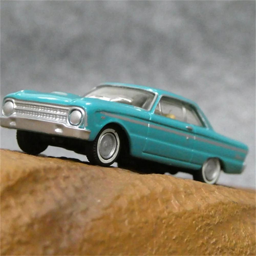 1/87 HO Scale Alloy Car Model 1964 Ford XM Falcon Coupe Car Model Train Scene Miniature Collection Sand Table Landscape