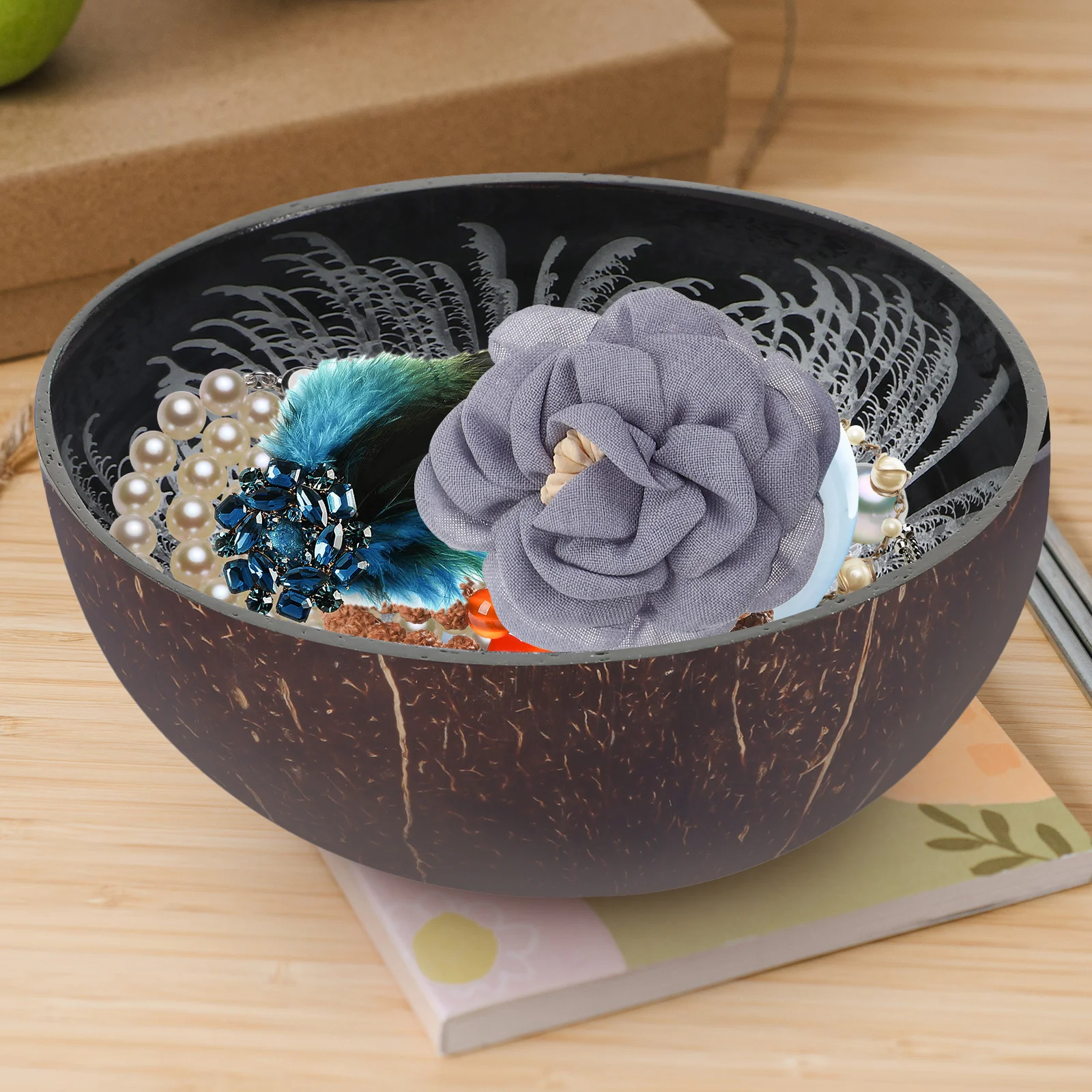 

Handmade Coconut Shell Bowl Fashionable Patterned Interior Storage for Snacks Keys Decorative Desktop Bowl for Home Office Use