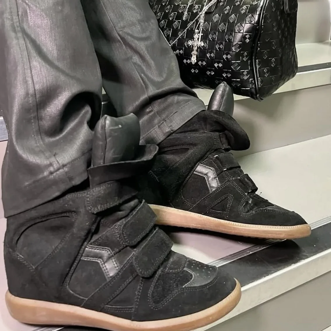 

Высокий спортивный топ в стиле ретро для женщин из натуральной кожи, модный, пряный, Girl oes, удобный повседневный, с круглым носком