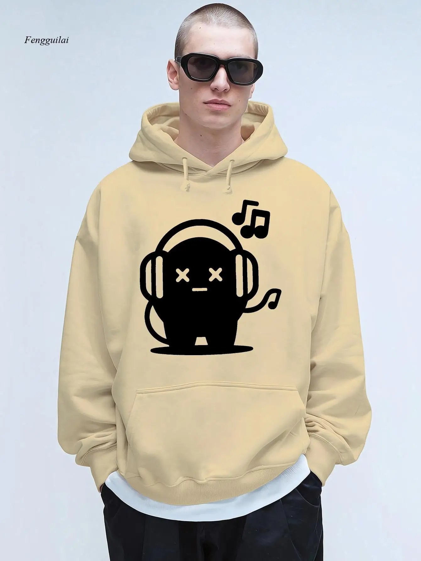 

Толстовка Music Dude — бежевая толстовка с черными музыкальными нотами, мягкий уличный пуловер на осень/зиму