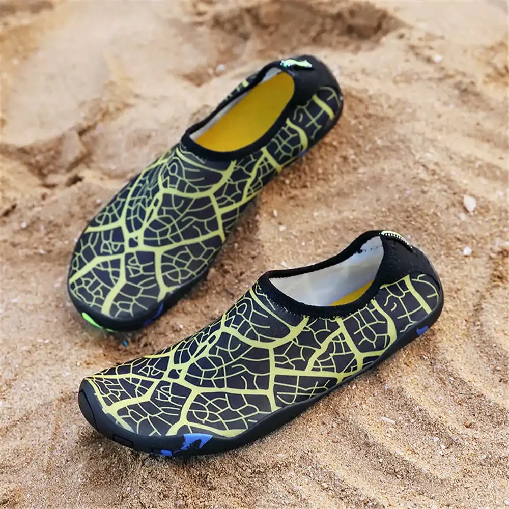 35-45 Beach Bath Flip Flops For Sea Slippers Toe Sandals Men Sports Shoes Sneakers Supplies High-quality New In In Offers