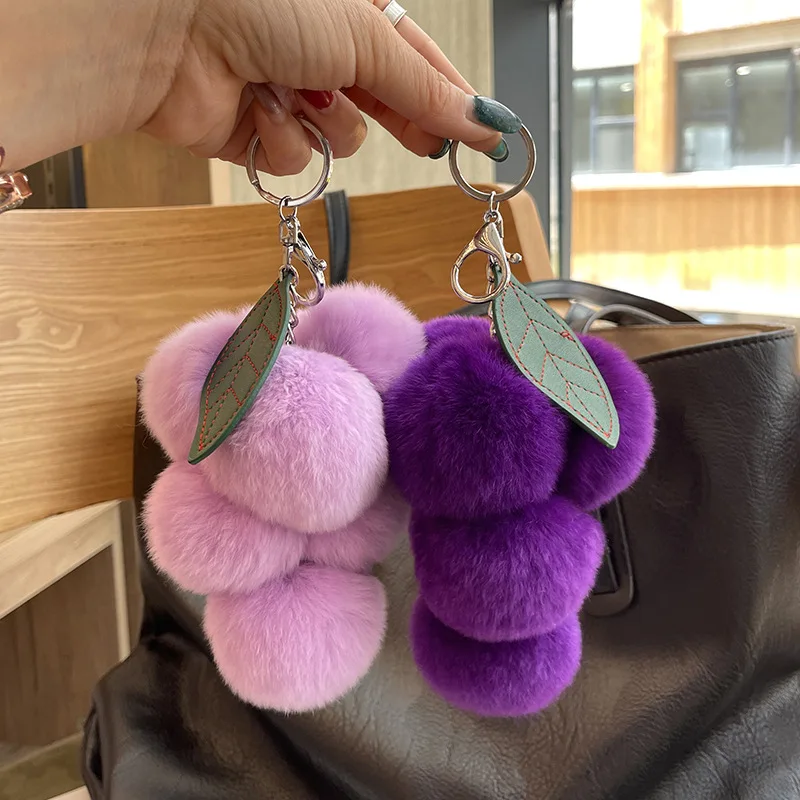 Niedlicher Trauben-Plüsch-Otter-Kaninchenfell-Taschenanhänger Schlüsselanhänger Plüschball Auto-Schlüsselring Anhänger Accessoire Damengeschenk