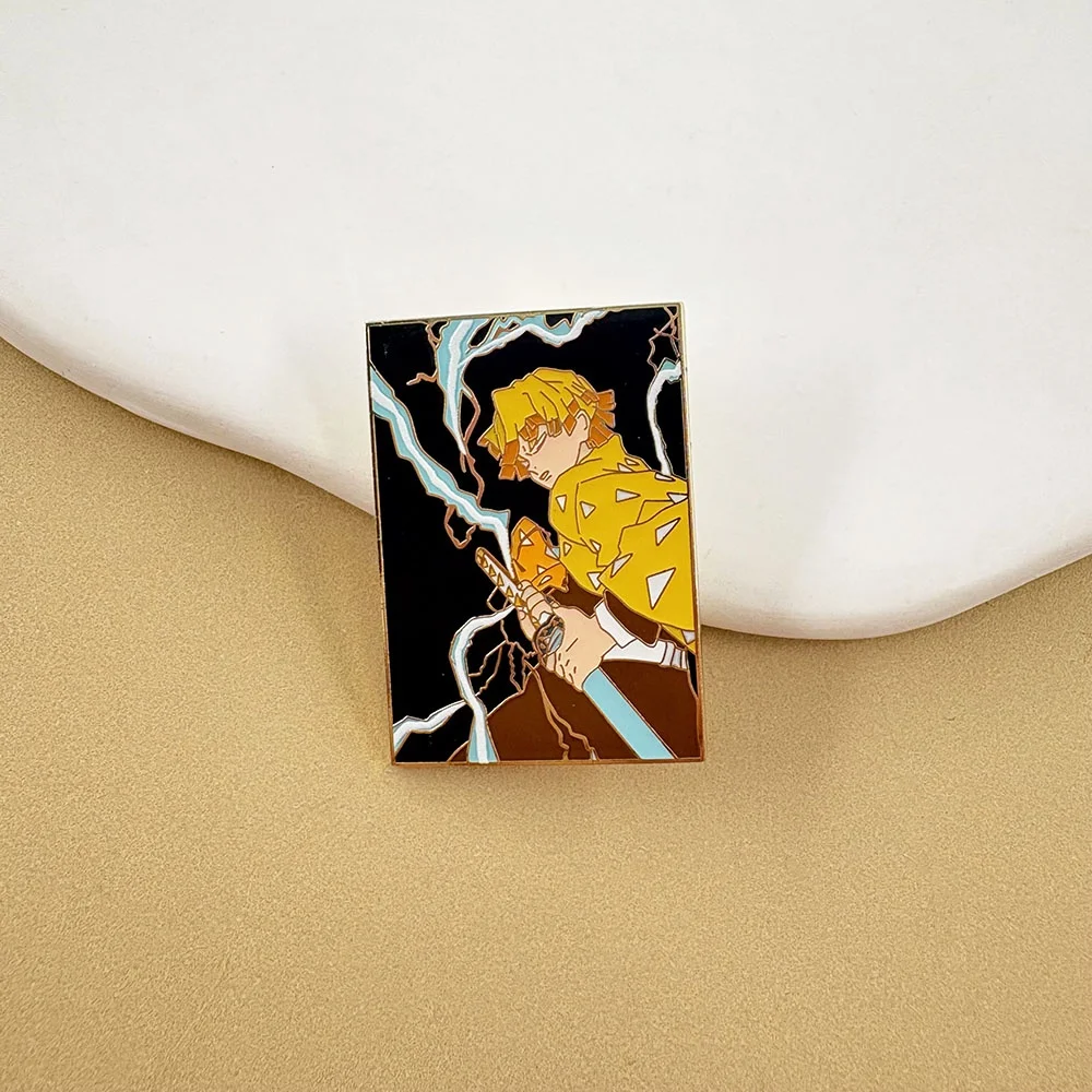 Bros Enamel Logam Anime Demon Slayer Agatsuma Zenitsu Seragam Kuning Pisau Matahari Petir Pernapasan Kerah Pin Aksesori Penggemar Jadi