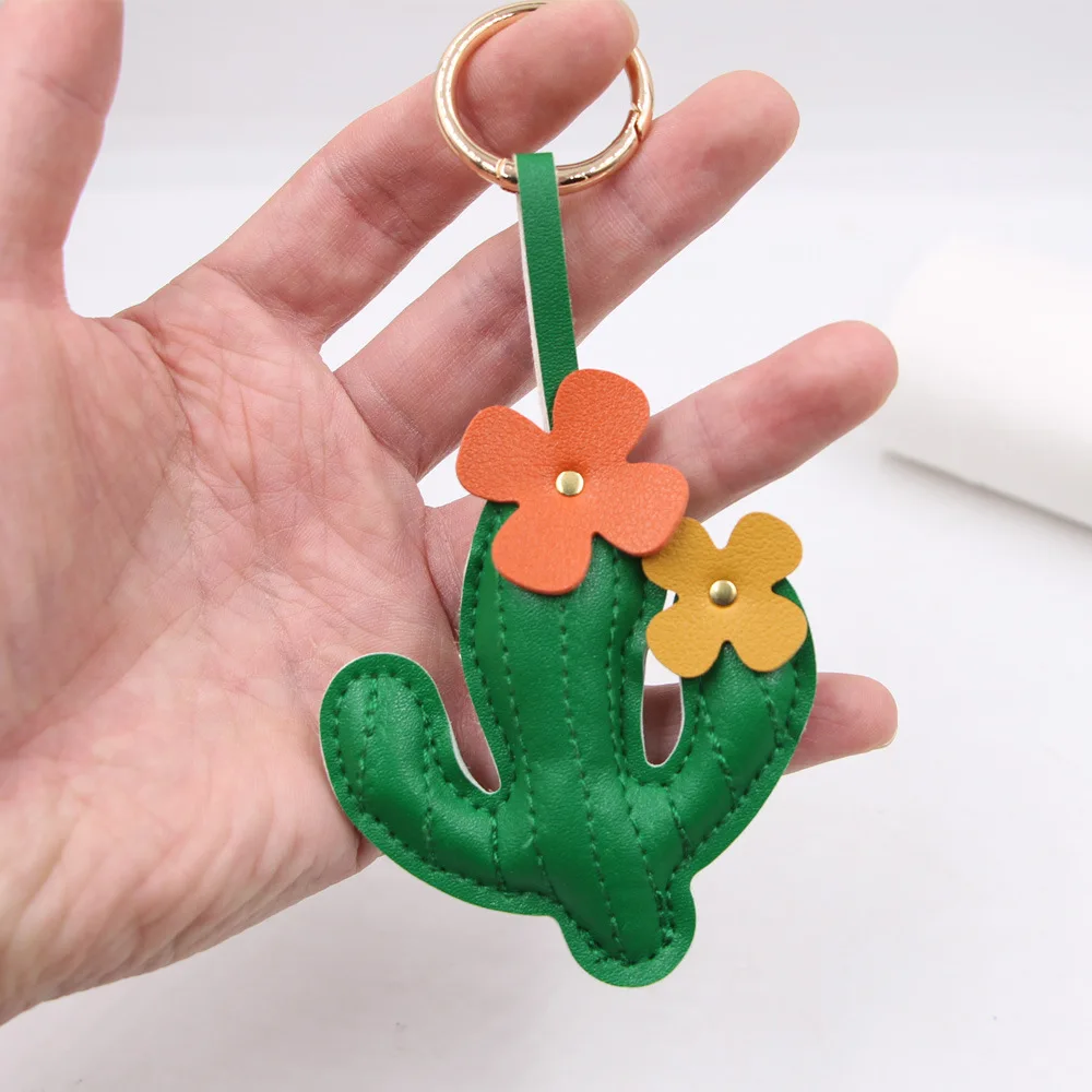 Hand‑Stitched PU Leather Cactus Keychain Bag Charm with Colorful Flower Decorative Pendant for Purse Backpack Gift for Plant