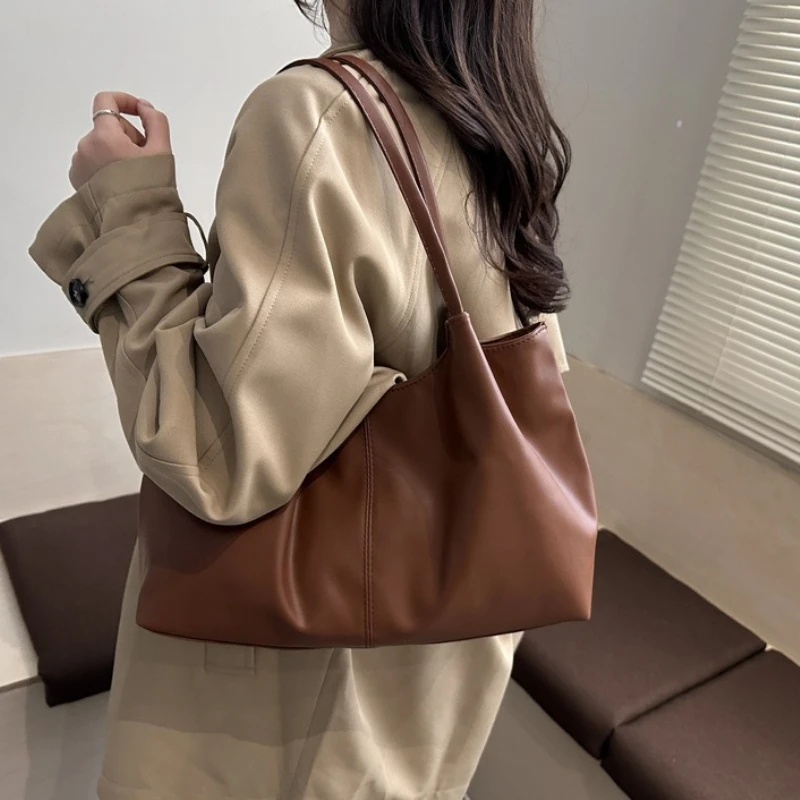 Weiche Leder-Tragetasche mit gerafftem Plissee-Design, Große Schultertasche für Arbeit, Täglichen Pendelverkehr und Freizeit für Frauen – Detail 2
