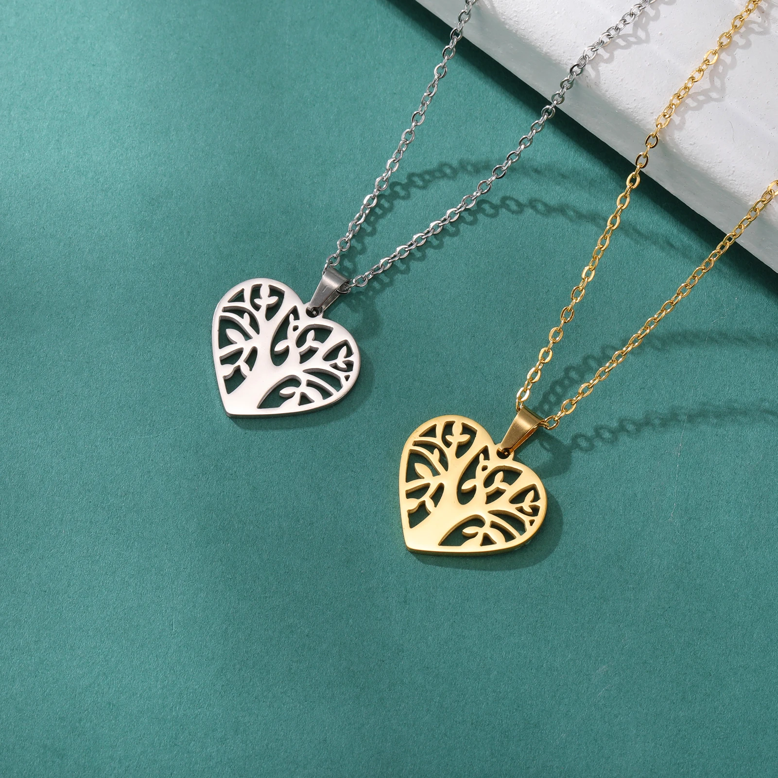 Heart Shape Tree of Life Pendant Necklace Women Girls Stainless Steel Sweater Chains Vintage Amulet Jewelry Gift for Mother