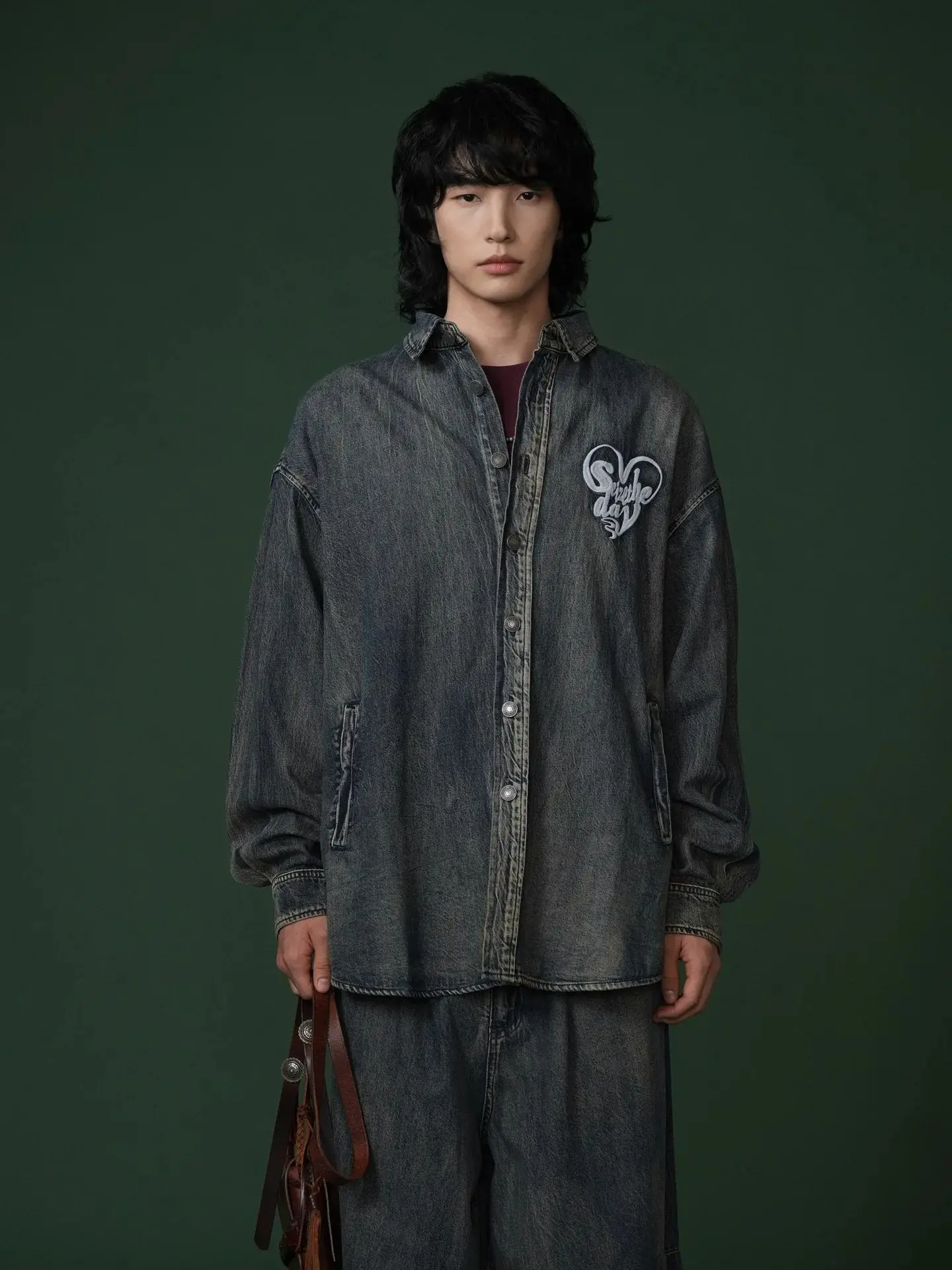 

American-style embroidered distressed denim shirt for men, suitable for autumn-winter West Coast, large size, long sleeve,trendy