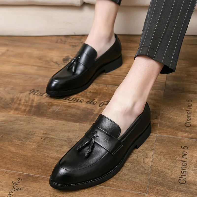 Men Dress Shoes Gentlemen British style Paty Leather Wedding Shoes Men Flats Leather Oxfords Formal Shoes Loafers Zapatos Hombre