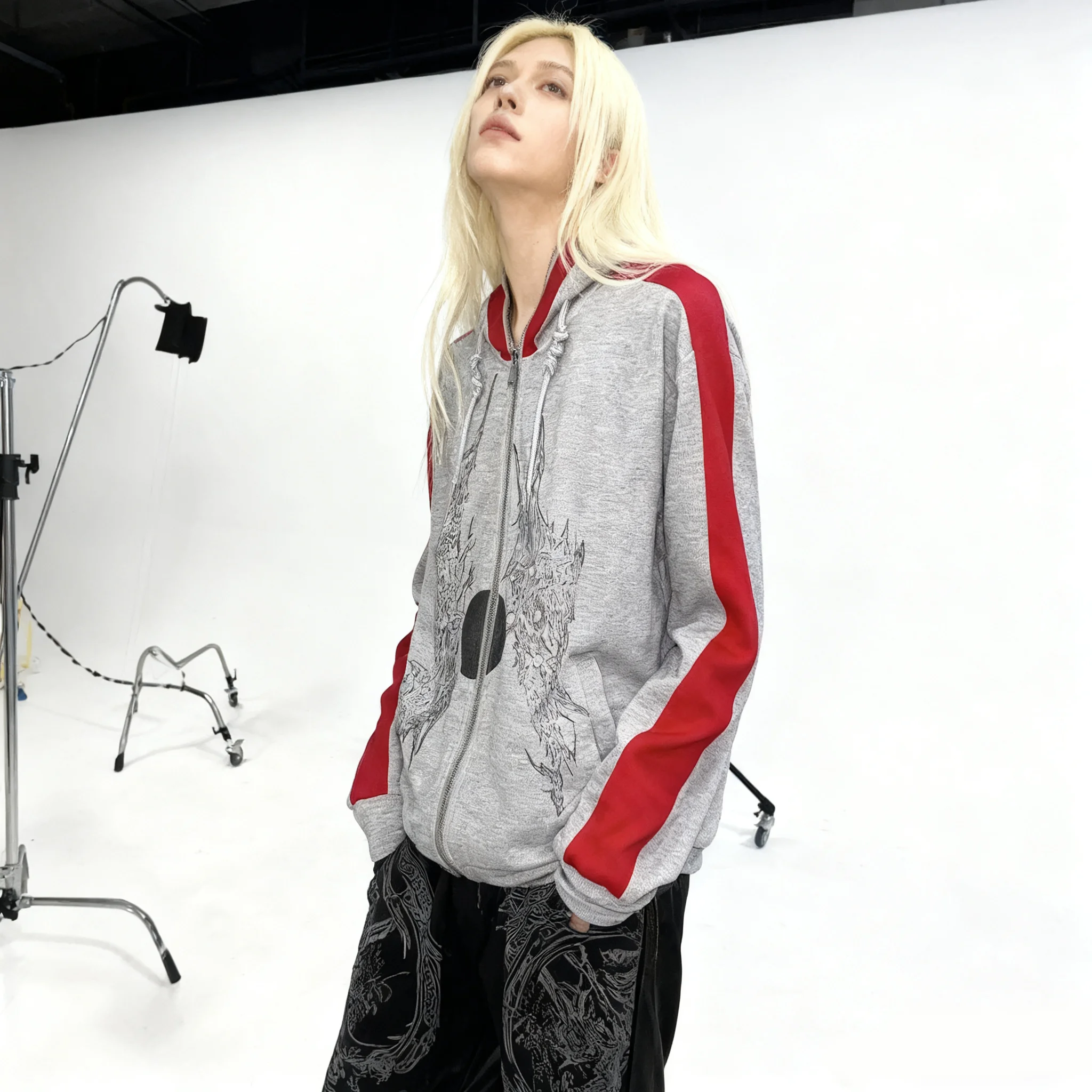 

Autumn and winter American retro Millennium Y2K head spice girls contrast color stitching hooded sweater punk casual top women