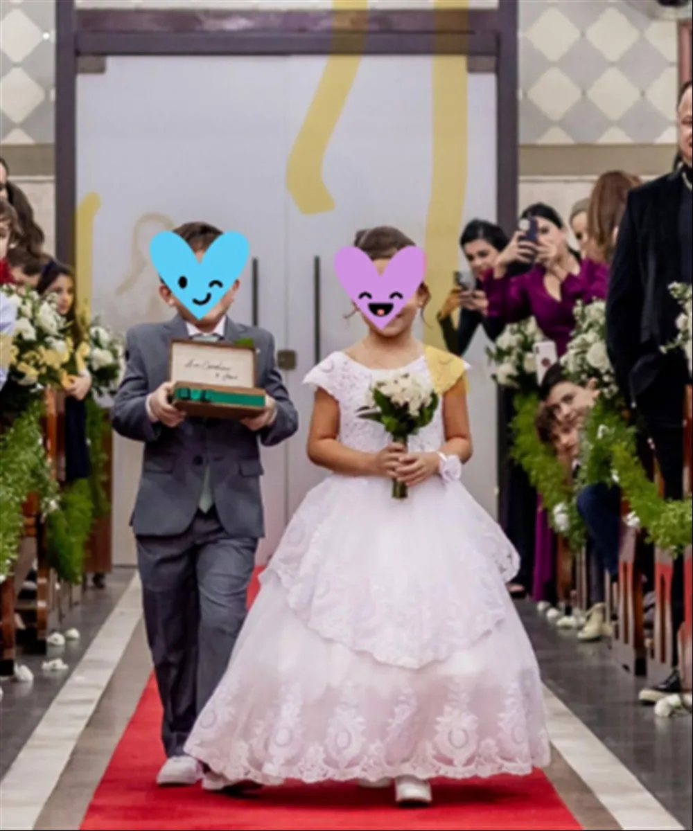 

Customized Lace Appliques Beading Classic Flower Girl Dress For Wedding Baby Birthday Party Ball Gown Kids First Communion Dress