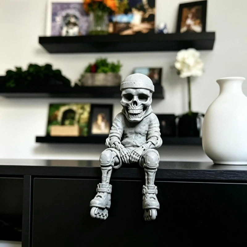 Sitting Roller Skate Skeleton Statue 3D Printed Street Style Skull Mini Figurines Desktop Nightstand Ornaments Gothic Edge Decor