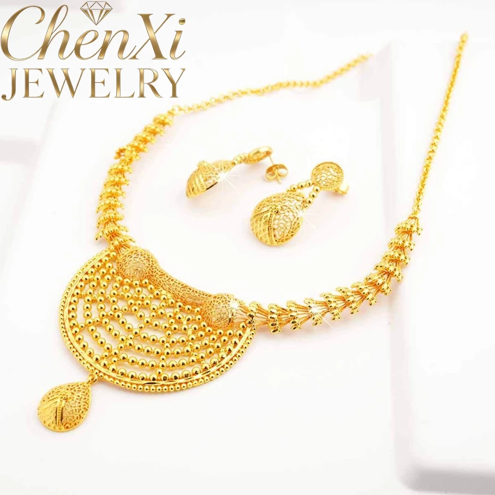 Sand Gold Tassel Shooting Star Hollowed-Out Necklace Exquisite High-End Standout Piece Refined Aesthetic Admirer Elegant Gift