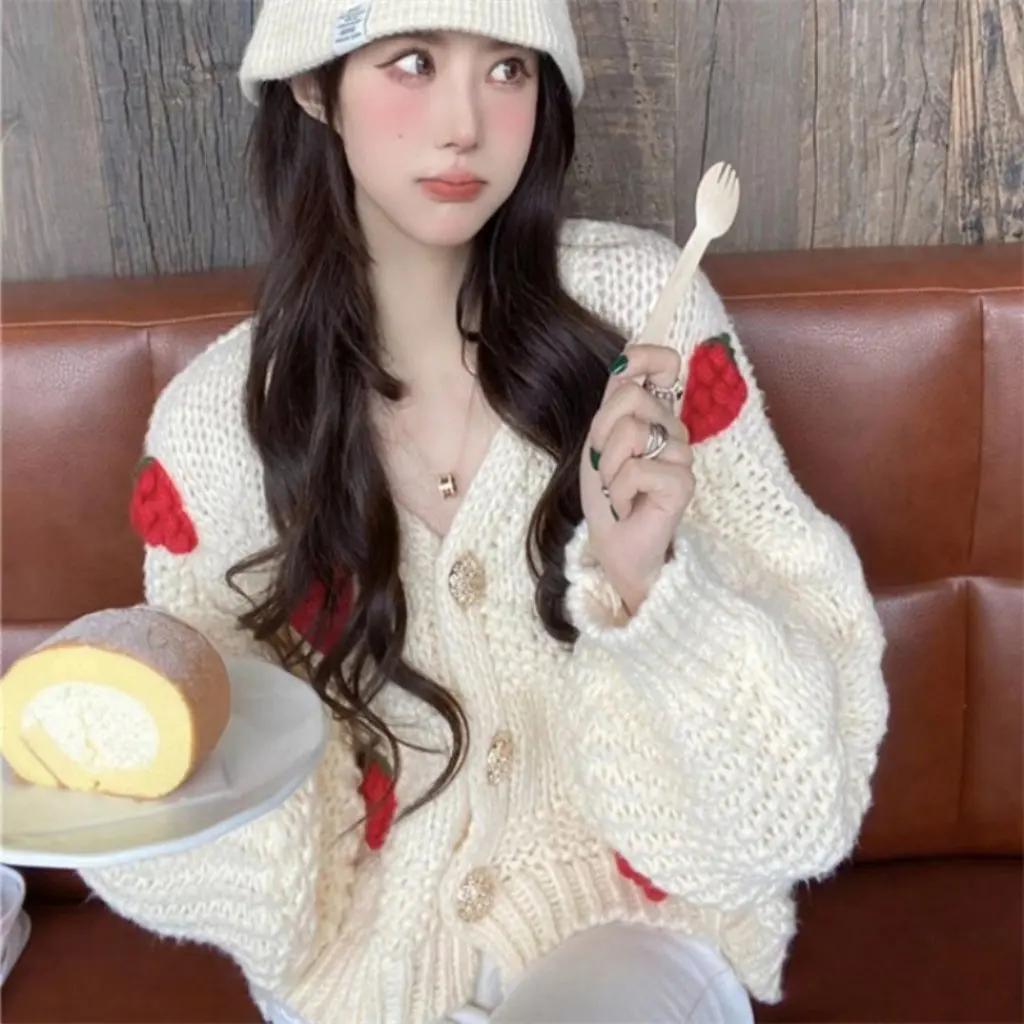 

Women's Gentle Pink V-Neck Cardigan Sweater Knitted Strawberry Pattern Thickened Short Top for Spring And Autumn