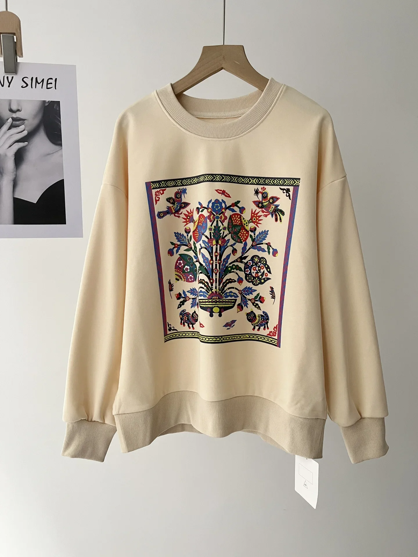 Temperament milky white crew neck printed cotton hoop sweater women's top 51c