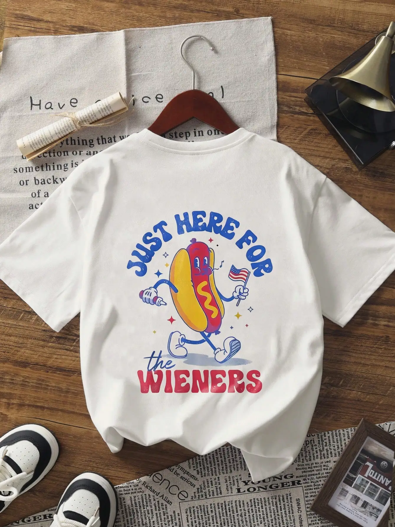 New Funny Walking Hot Dog Bread Print Shirt Casual Round Neck Short Sleeve T-Shirt Fashionable & Versatile Women Graphic Tops