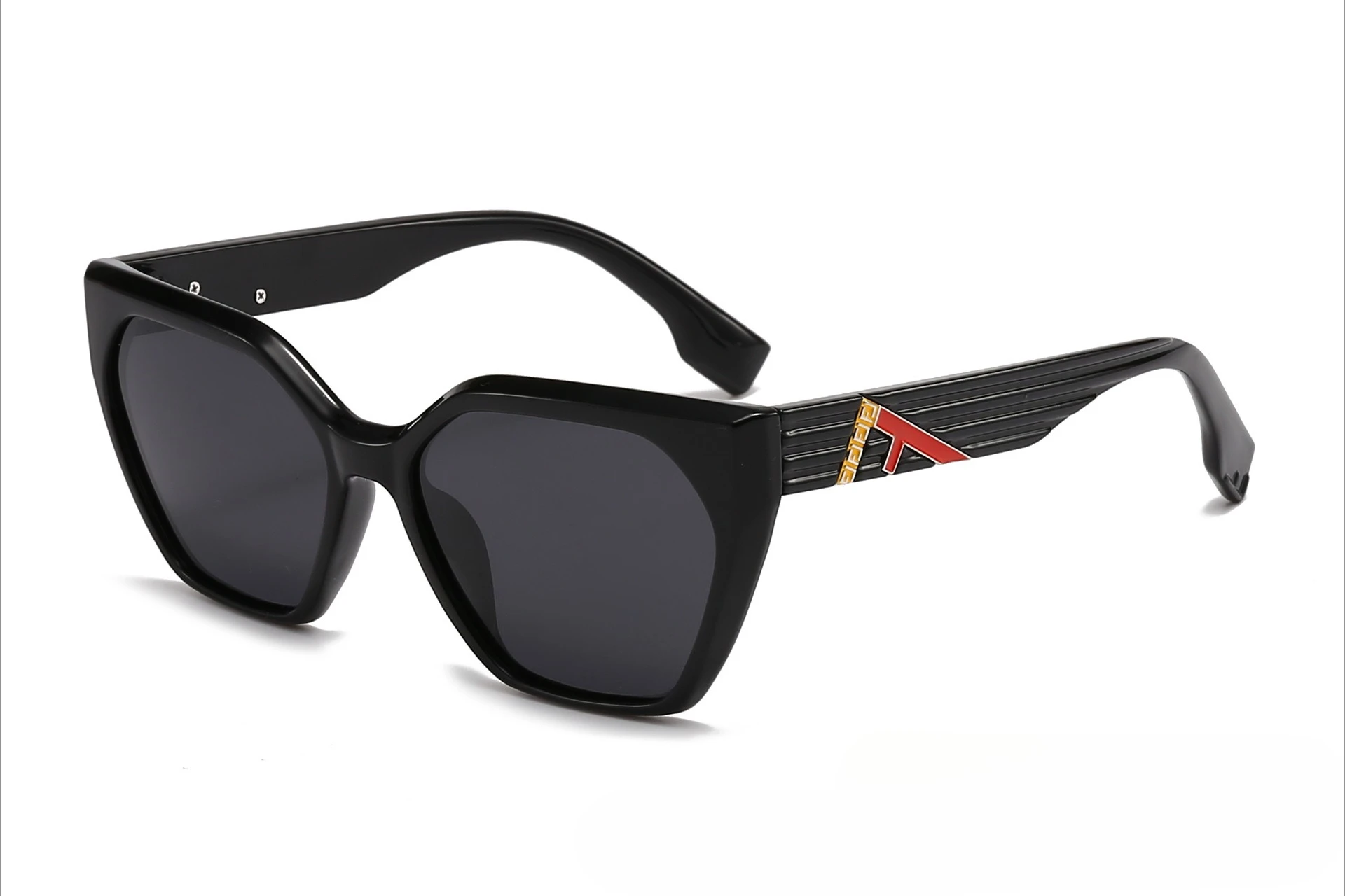 2025 موضة جديدة الاستقطاب النظارات الشمسية الراقية ضوء الفاخرة UV400 حماية العصرية الرجعية شيك النساء الرجال مصمم نظارات شمسية