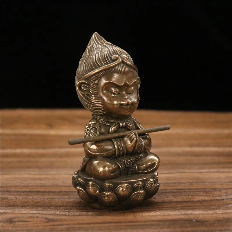 New Q-version Sun Wukong bronze statue sitting on a lotus, Great Sage Beyond All Heels, fighting the Buddha, car decoration,