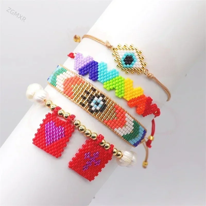 سوار حبة الأرز التدرج اللون القلب أنثى قوس قزح الهندسة تصميم اللؤلؤ الحياكة اليدوية بوهيميا سوار مطرز الموضة