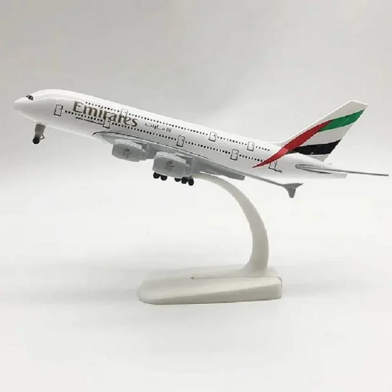 

Metal Aircraft Airliner Model 20cm 1:400 Emirates Airlines A380 Metal Replica Alloy Material Aviation Simulation Toys Boy Gift