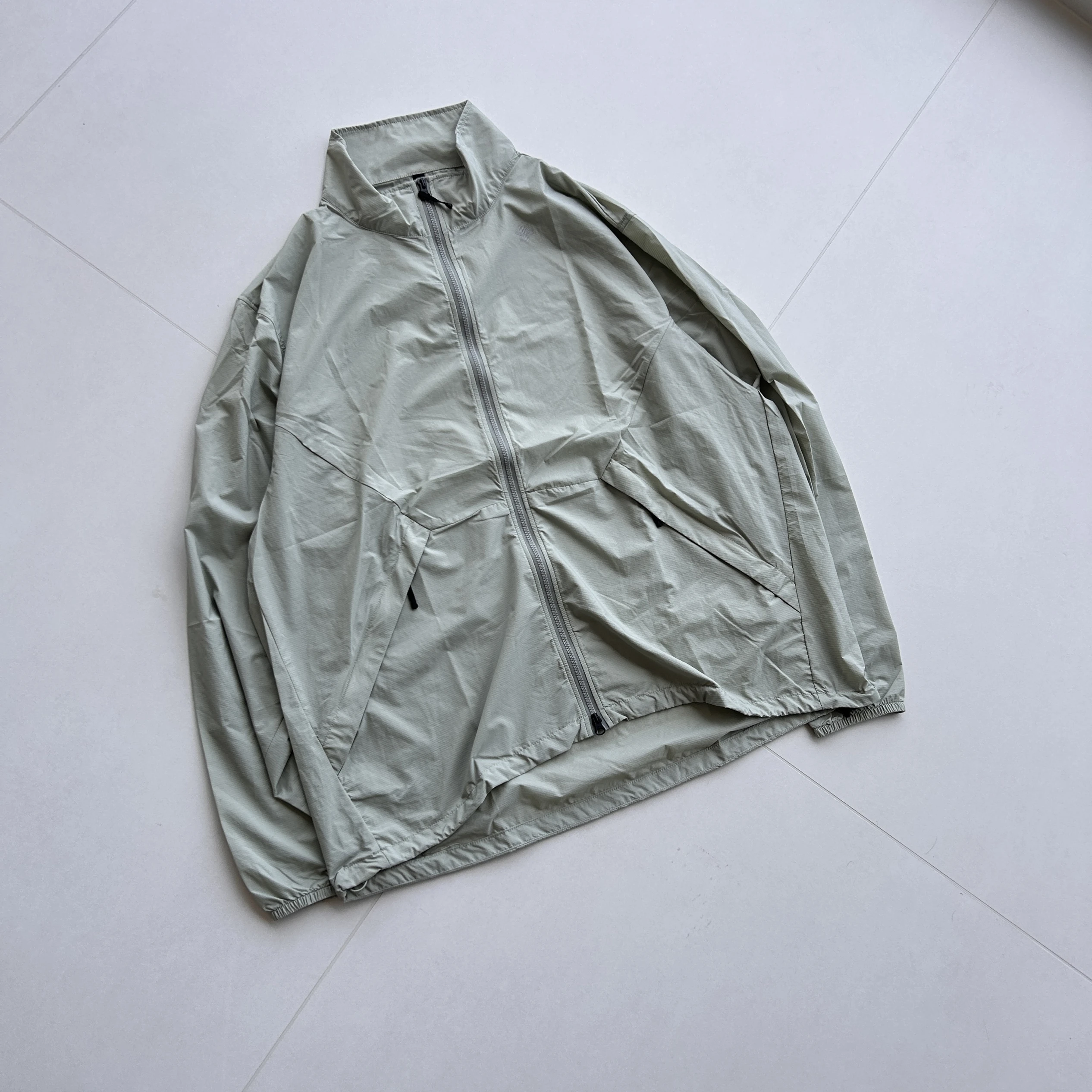 GwIn 25ss outdoor ultra-light windproof waterproof stand-up collar can store sunscreen clothing neutral
