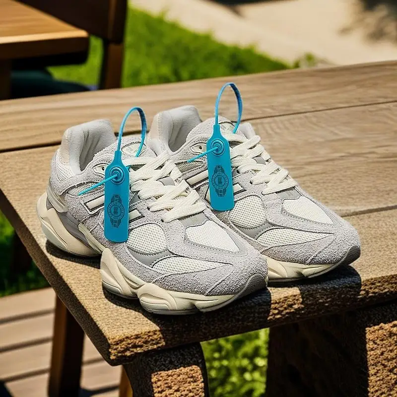 

Casual and elegant casual niche shoes: comfortable and lightweight solid color shoes, sneakers, couple shoes,