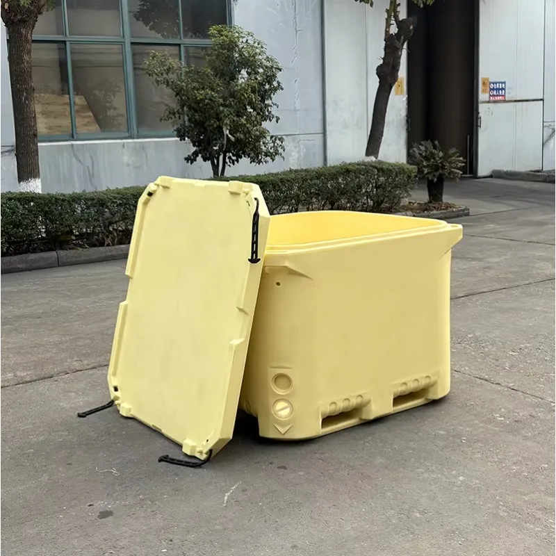 850L thermal insulation portable rotary molding PE plastic refrigerator, leak-proof and durable