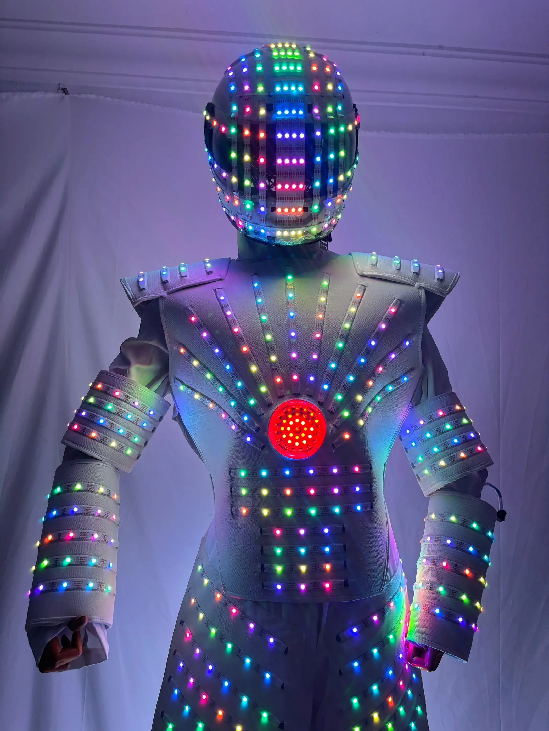 Andador de zancos blancos que cambia de Color, traje de ROBOT LED Kryoman, traje luminoso, trajes brillantes, vestido de Cosplay de baile iluminado