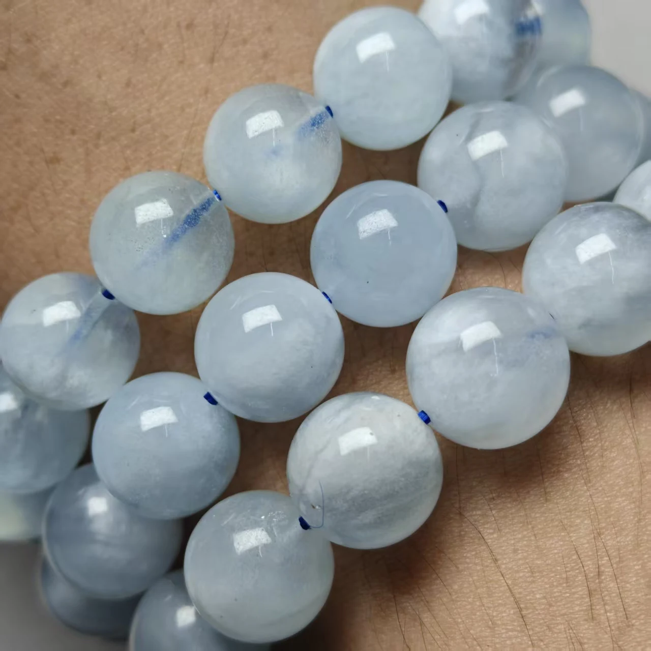 XINGYU Natürliche AAA Blauer Himmel und Weiße Wolken Aquamarin Glatte Runde Lose Perlen für Schmuckarmbänder, Mysteriöser Edelstein – Detail 3