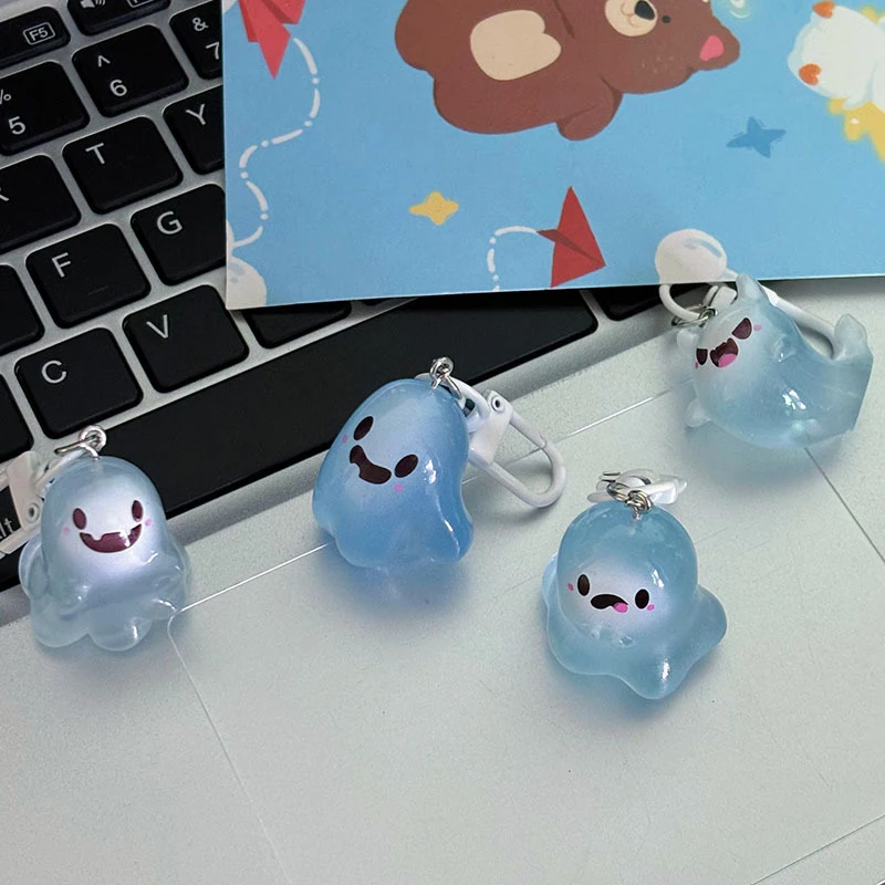 Halloween Luminous Ghost Keychain Cartoon Resin Keyring Glow In The Dark Key Holder Backpack Pendant Earphone Charms