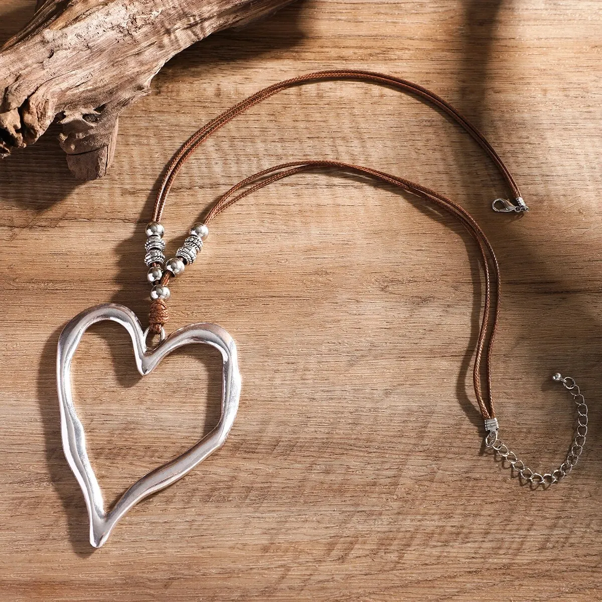 Exaggerated Silver Color Big Love Heart Pendant Necklace for Women Bohemian Leather Wax Rope Neck Chain Y2K Jewelry Accessories